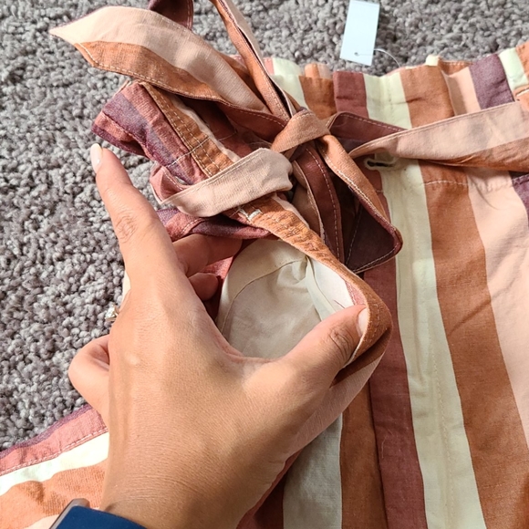 Madewell paper bag shorts - Picture 2 of 3